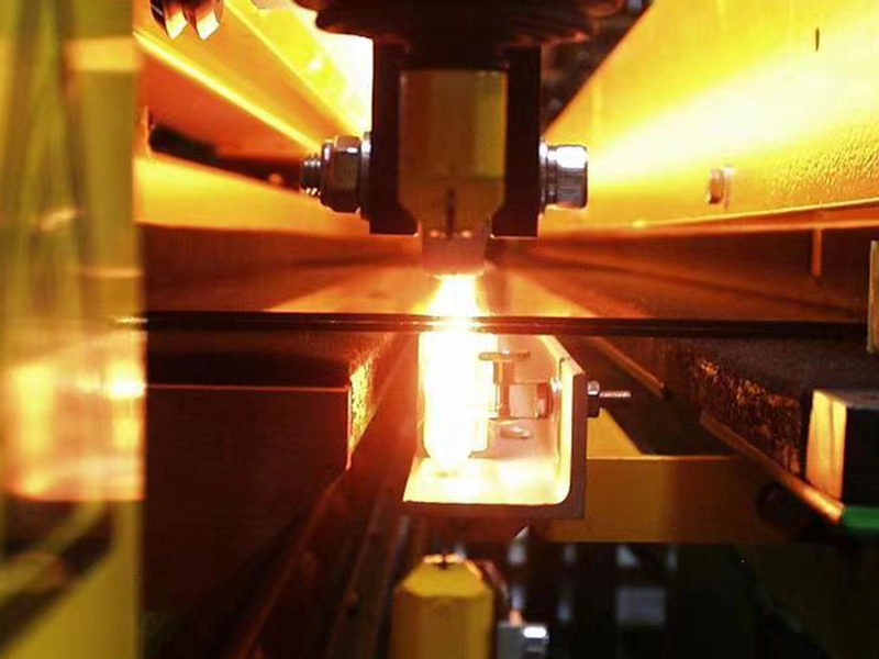 Nip roller preheat for glass